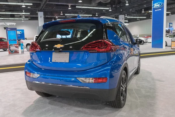 Chevrolet Bolt EV на выставке — стоковое фото