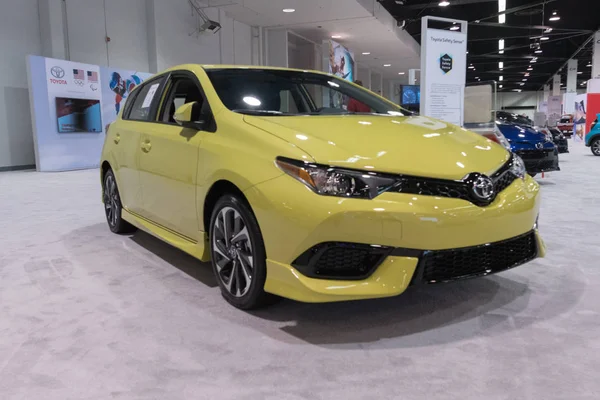 Toyota Corolla iM em exposição — Fotografia de Stock