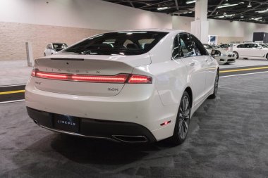 Lincoln Mkz ekranda