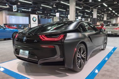BMW i8 ekranda