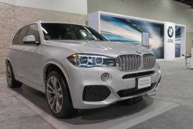 BMW X5 xdrive40e ekranda