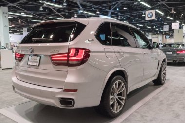 BMW X5 xdrive40e ekranda