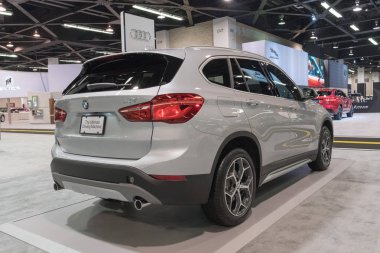 BMW X1 sdrive28i ekranda