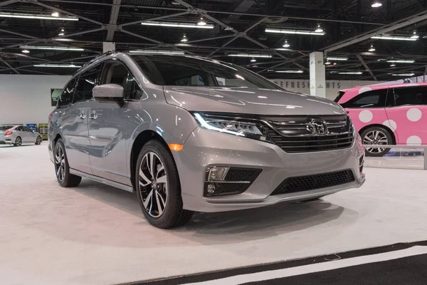 Honda Odyssey on display — Stock Photo, Image