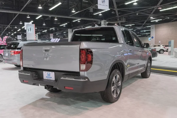 Honda Ridgeline na wyświetlaczu — Zdjęcie stockowe