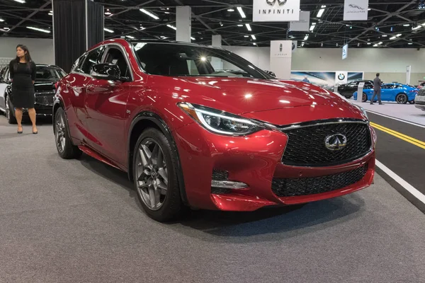 Infiniti Qx30 S ekranda