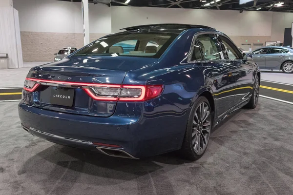  Lincoln Continentalon ekran