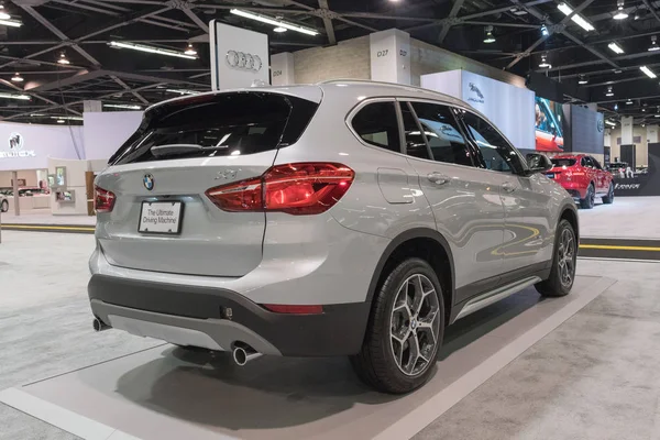 BMW X1 sdrive28i ekranda — Stok fotoğraf