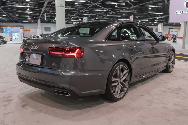 Audi A6 en pantalla —  Fotos de Stock