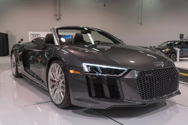 Audi R8 R8 Spyder sul display — Foto Stock