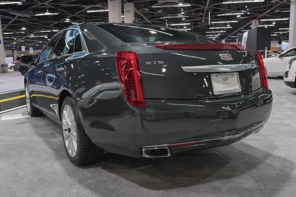 Cadillac Xts ekranda
