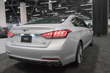 Genesis G80 ekranda