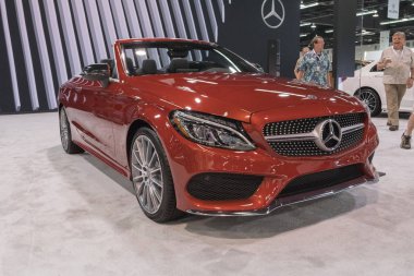 Mercedes-Amg S65 Cabriolet Brabus roket 900 ekranda