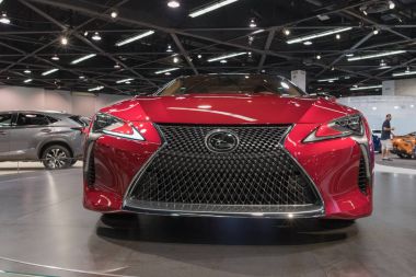 Lexus Lc ekranda 500h