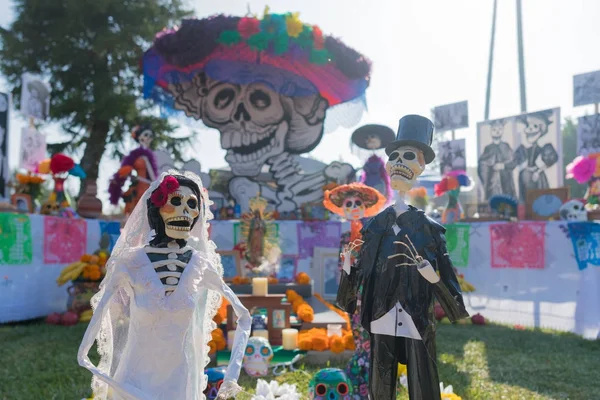 Altar para lembrar os mortos durante o Dia dos Mortos — Fotografia de Stock