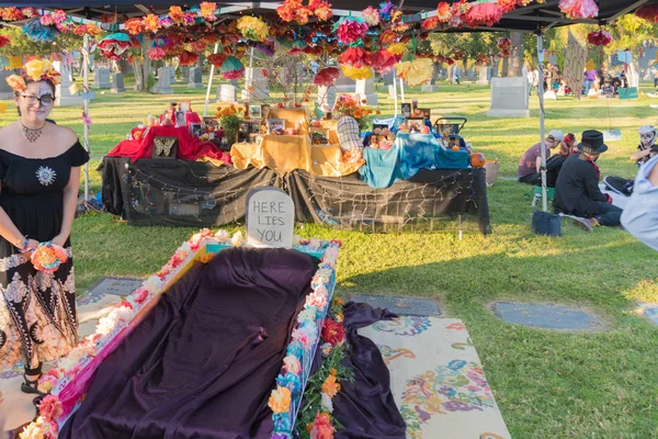 Altare per ricordare i morti durante il Giorno dei Morti — Foto Stock