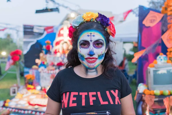 Woman with sugar skull makeup during Day of the Dead — Stock Photo, Image