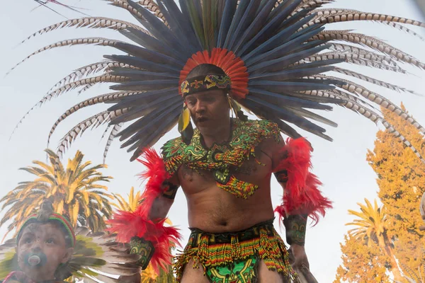 Ölülerin günü sırasında geleneksel Aztek ritüel — Stok fotoğraf