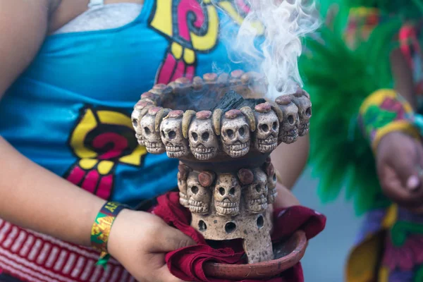 Traditionelles aztekisches Ritual am Tag der Toten — Stockfoto