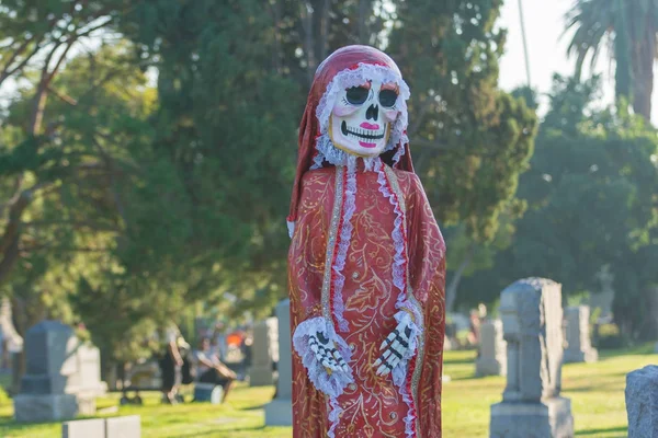 Scultura scheletrica durante il giorno dei morti — Foto Stock