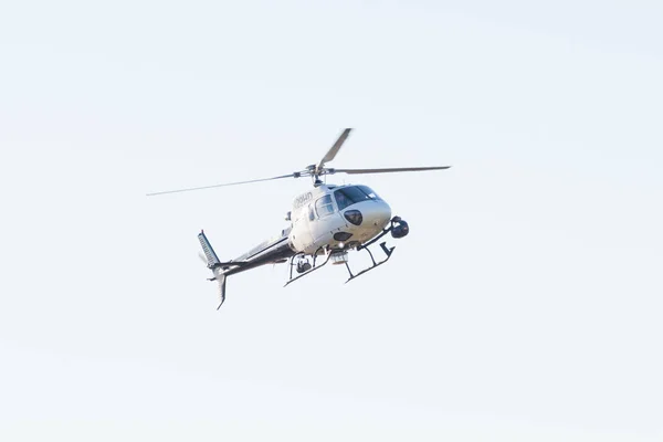 Eurocopter як 350 B2 вертольота під час Лос-Анджелеса американський герой — стокове фото