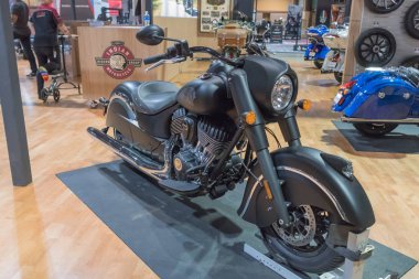 Kızılderili Şef Dark Horse ekranda