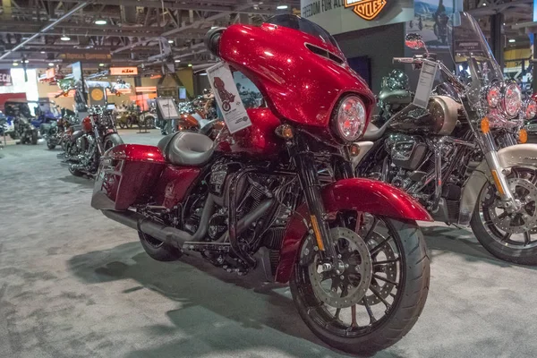 Harley Davidson Street Glide on display — Stock Photo, Image