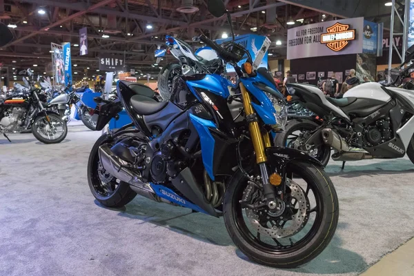 Suzuki GSX-S1000 on display — Stock Photo, Image