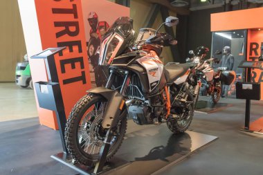KTM 1290 Super Duke R ekranda