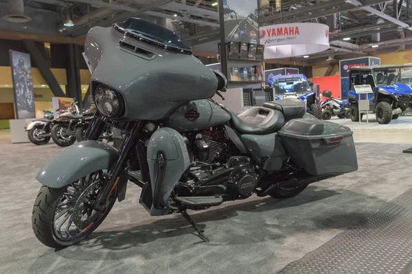 Harley-Davidson Street Glide auf dem display — Stockfoto