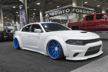 Dodge Charger customizer La Auto Show sırasında ekranda