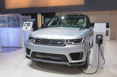 Land Rover Discovery La Auto Show sırasında ekranda