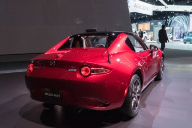 Mazda Mx-5 Miata La Auto Show sırasında ekranda