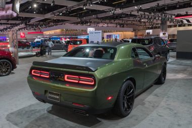 Dodge Challenger Srt 392 La Auto Show sırasında ekranda