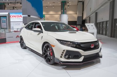Honda Civic Hatchback La Auto Show sırasında ekranda