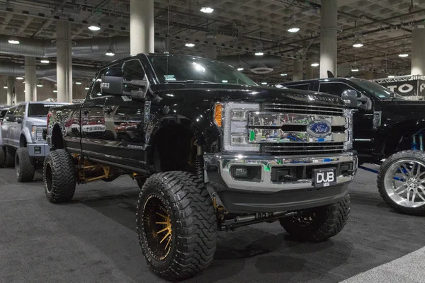 Ford grande camion personalizzato in mostra durante LA Auto Show — Foto Stock