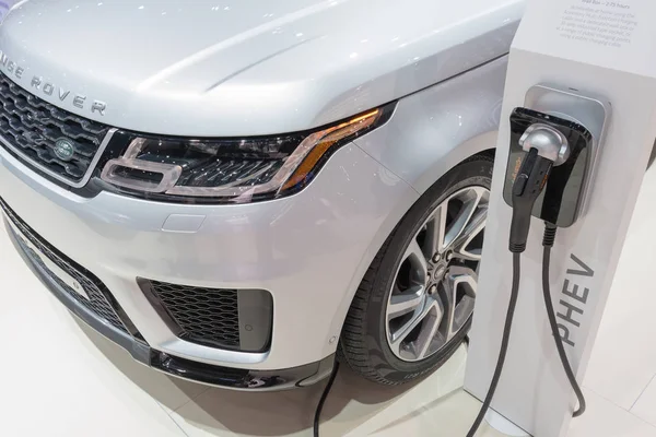 Range Rover Sport P400e on display during LA Auto Show — Stock Photo, Image