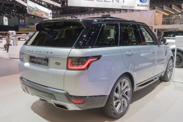 Land Rover Discovery on display during LA Auto Show — Stock Photo, Image