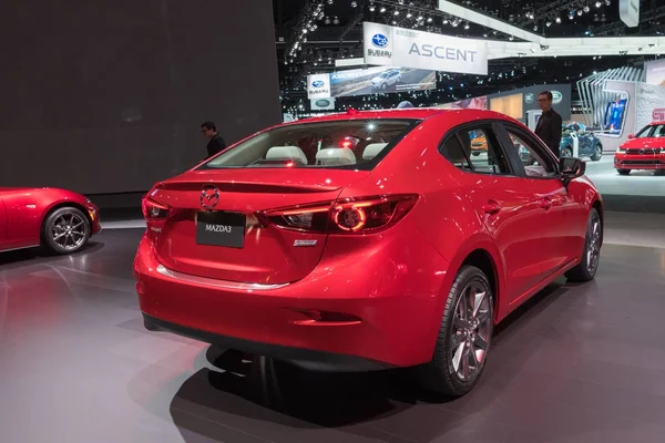 Mazda3 berline exposée lors du Salon de l'auto de LA — Photo