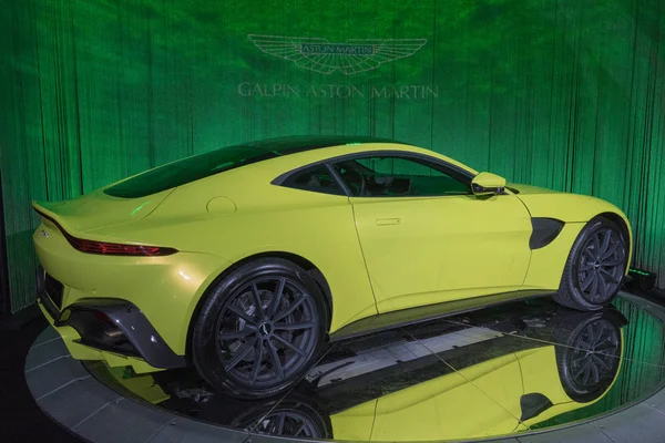 Aston Martin Vantage 2018 in mostra durante il Los Angeles Auto Show — Foto Stock