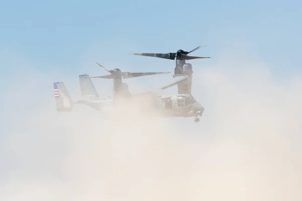 US-Marines zeigen mv-22 Fischadlerflugzeug — Stockfoto