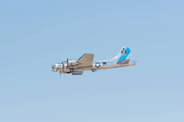 Boeing b-17 Flying Fortress på displayen — Stockfoto