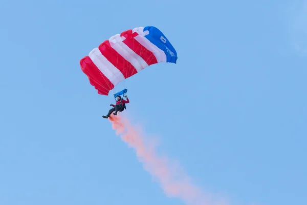 Patriot Parachute Team on display — Stock Photo, Image