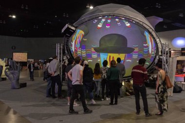 Ekranda immersive deneyim standı