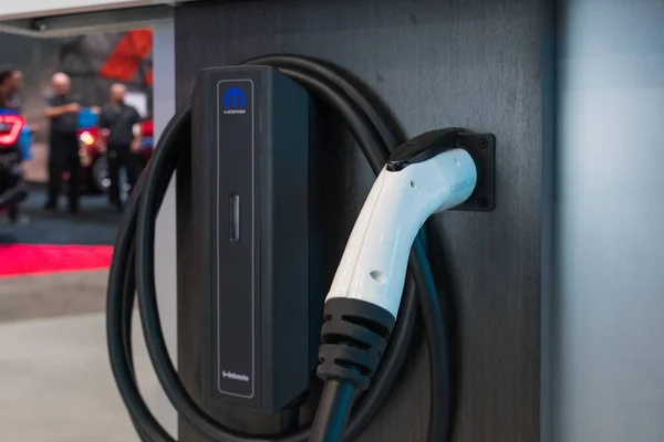 Electric vehicle charger station during Los Angeles Auto Show. — Stock Photo, Image