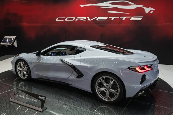 Chevrolet Corvette C8 στην οθόνη κατά τη διάρκεια του Λος Άντζελες Auto Show. — Φωτογραφία Αρχείου