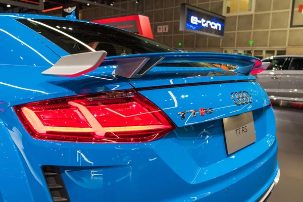 Audi Tt Rs quattro in mostra durante il Los Angeles Auto Show. — Foto Stock