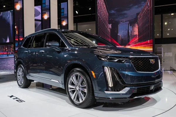 Cadillac XT6 on display during Los Angeles Auto Show. — Stock Photo, Image