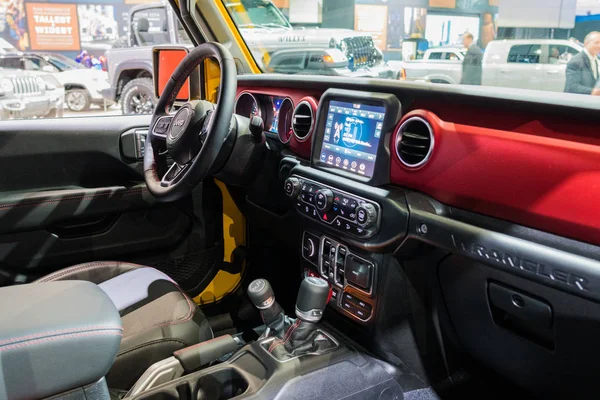 Jeep Wrangler Rubicon kijelzőn a Los Angeles Auto Show alatt. — Stock Fotó