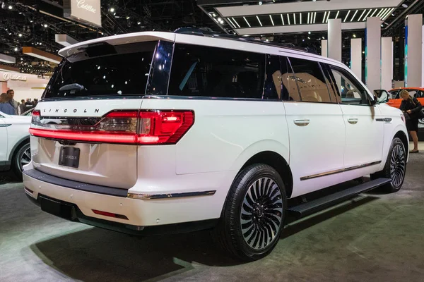 Lincoln Navigator on display during Los Angeles Auto Show. — Stock Photo, Image